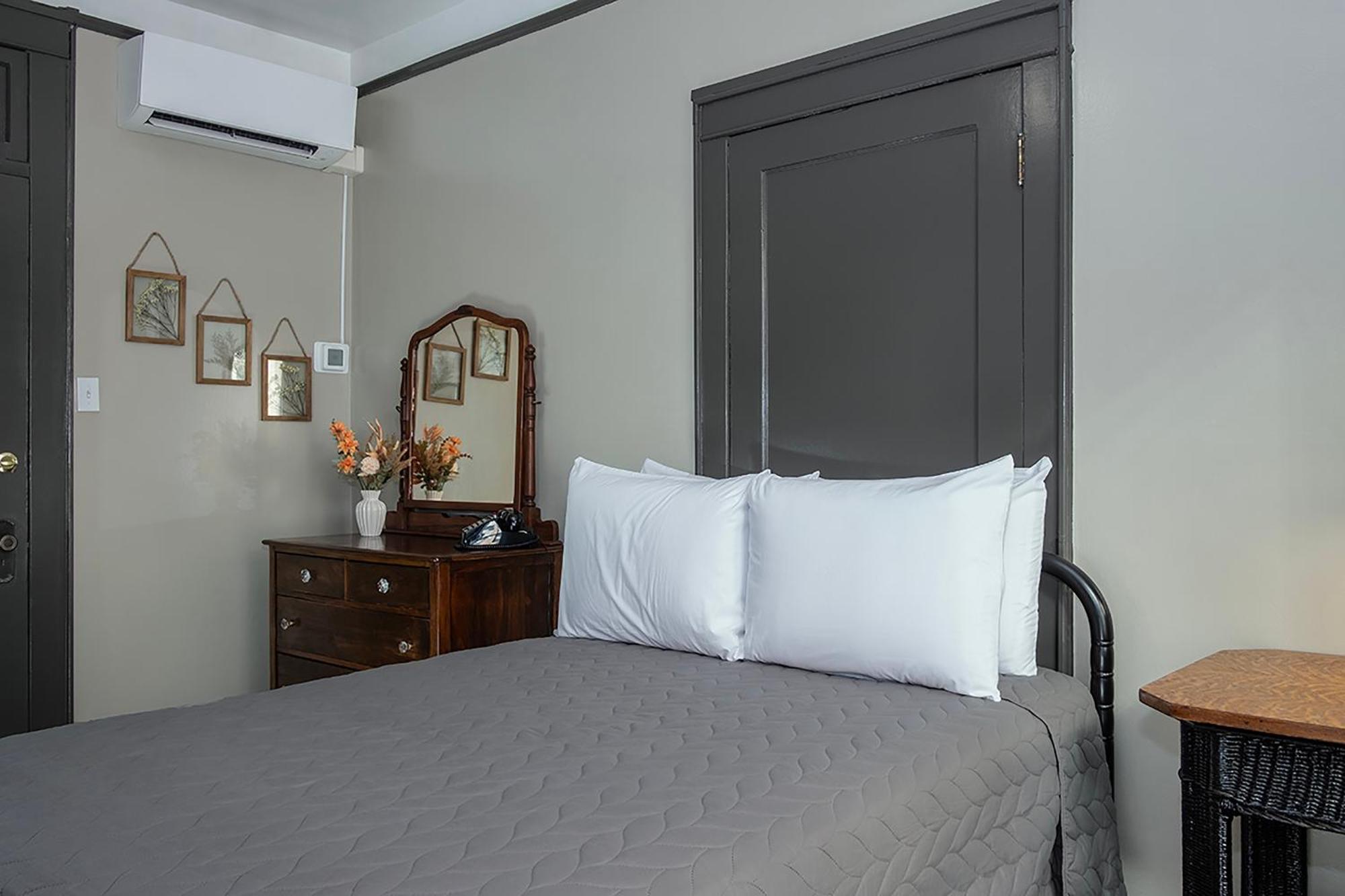Gardner Hotel & Hostel El Paso Extérieur photo
