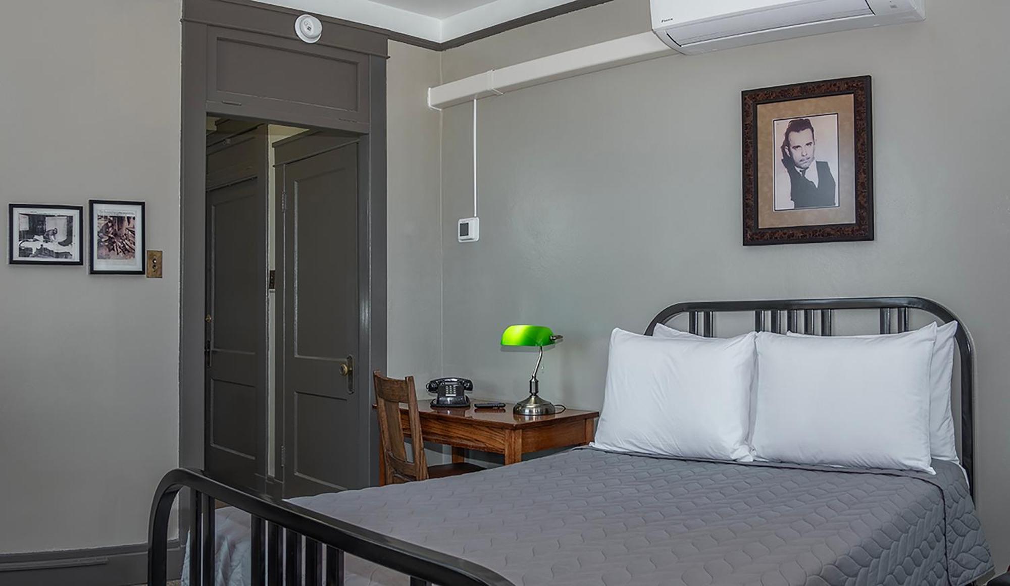 Gardner Hotel & Hostel El Paso Extérieur photo